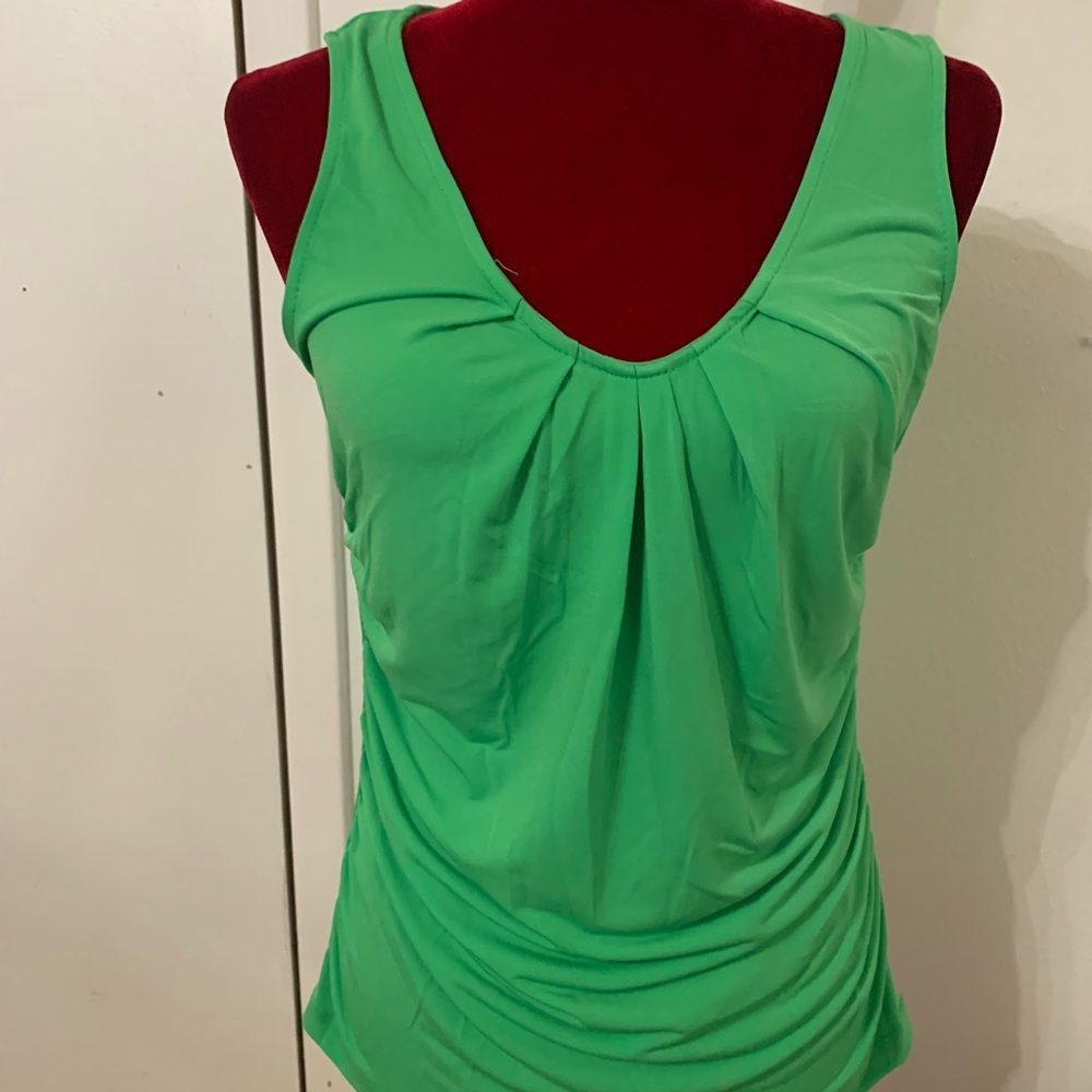 New York & Company Green Ruched Sleeveless Tank Top